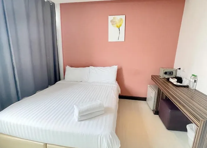 Nantra Ekkamai 호텔 3*