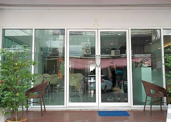 Nantra Ekkamai 호텔 3*